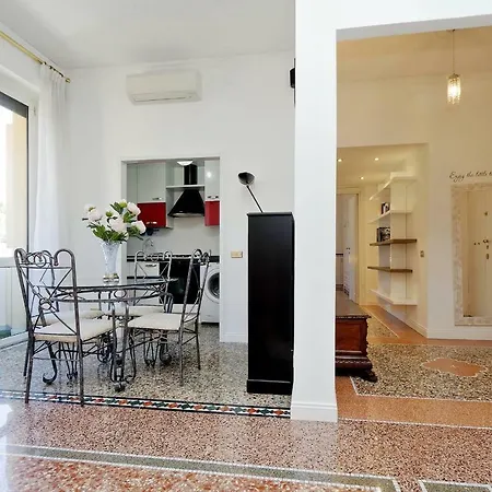 Prati - Ottaviano Halldis Apartamento Roma